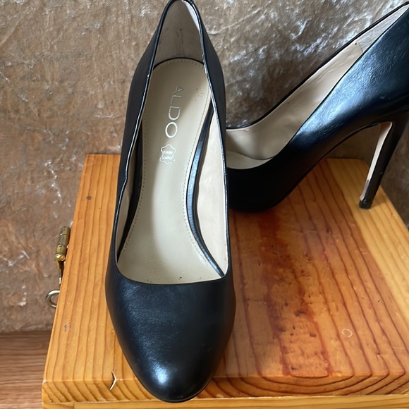Aldo high heels /size 8 - Picture 2 of 3